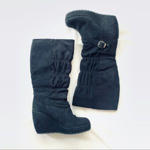 Skechers winter boots size 7